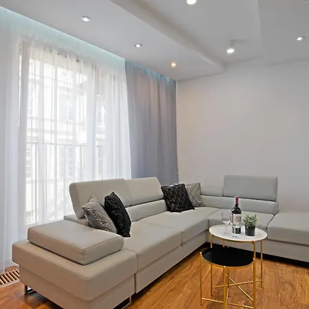 Apartamenty Prestige Browar Lubicz Stare Miasto Krakow Exterior photo